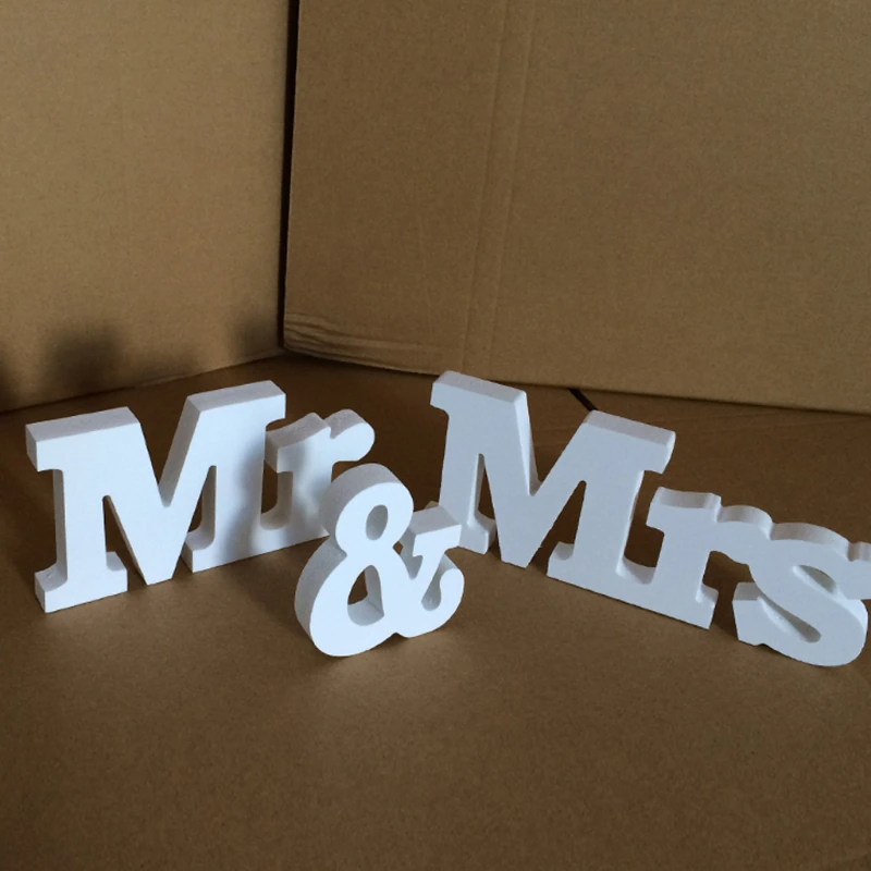 Lisslune | Mr & Mrs Wooden Letters for Wedding Decoration