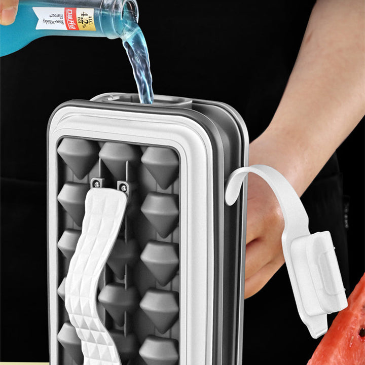 Lisslune | Portable Diamond Ice Cube Mold