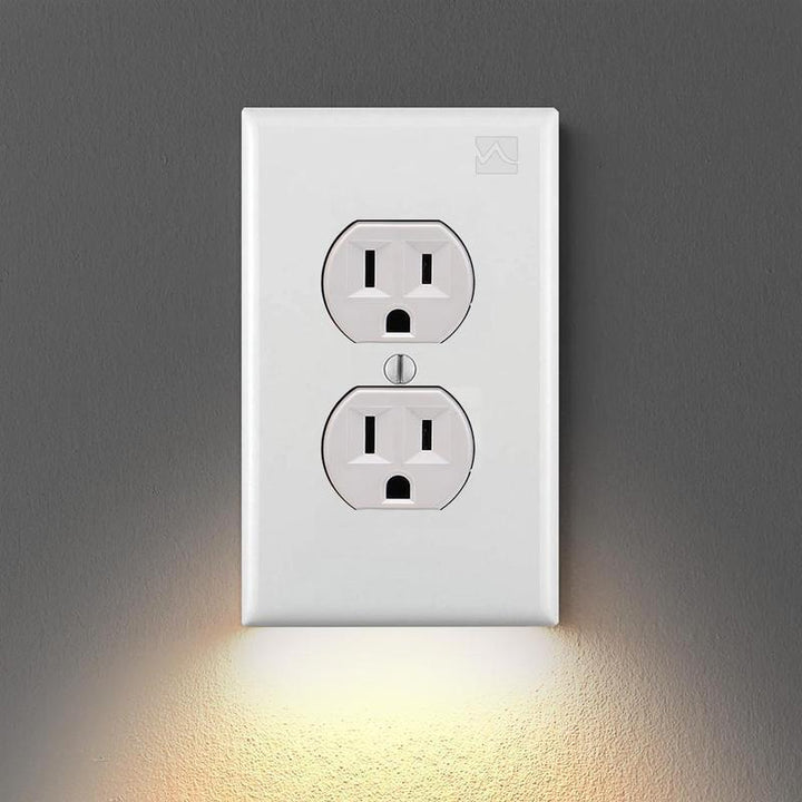 Lisslune | Outlet wall plate with LED night lights