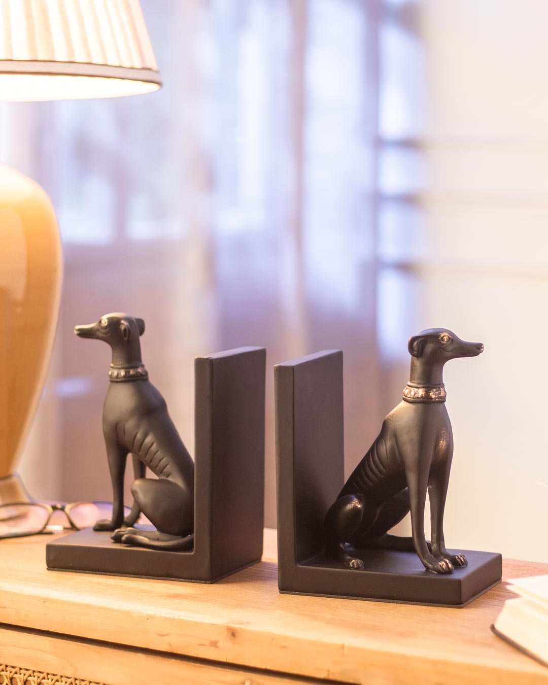 Lisslune | Guard Dog Bookend Set - Black