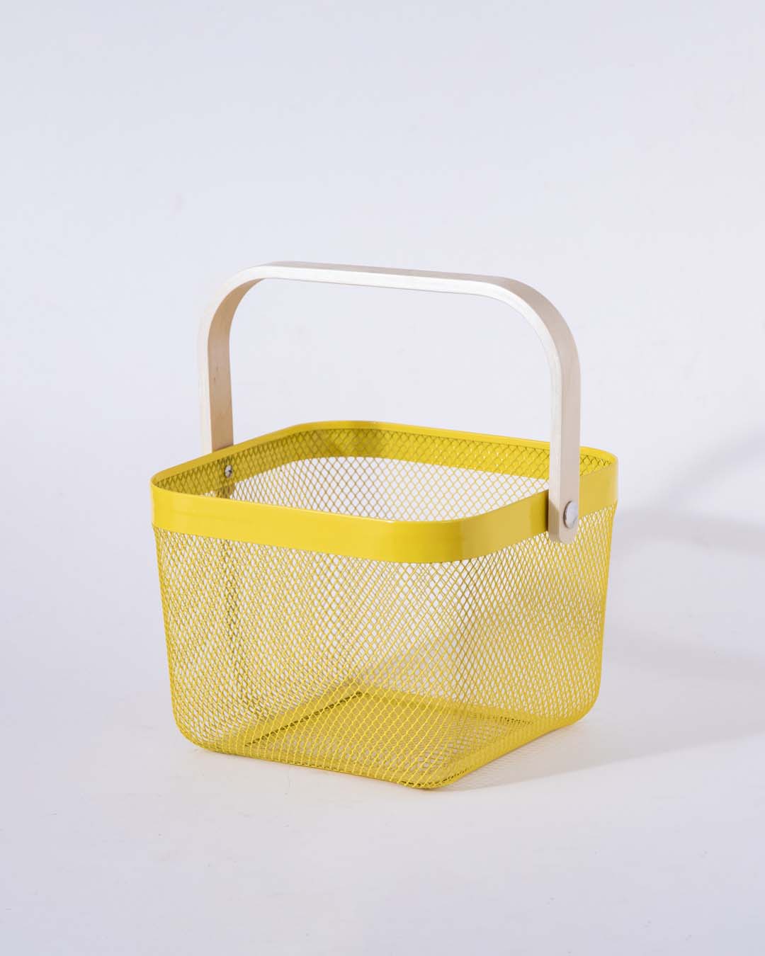 Lisslune | Square Metal Storage Basket with Wooden Handle - Yellow - Set of 2