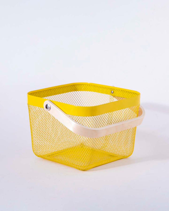 Lisslune | Square Metal Storage Basket with Wooden Handle - Yellow - Set of 2
