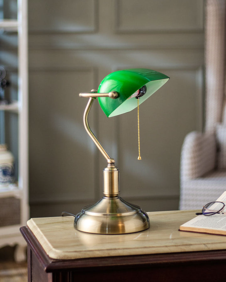 Lisslune | Classic Banker Lamp