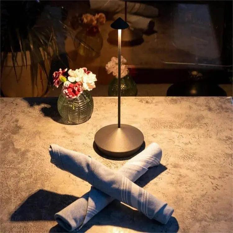 Lisslune | BeamLuxe - Sleek Wireless Table Light