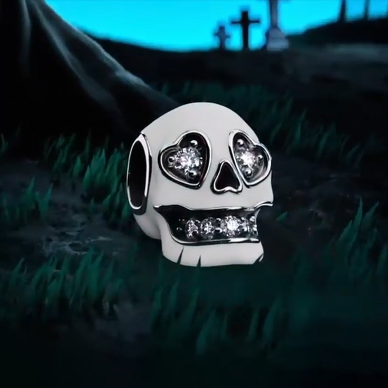 Lisslune | Shining Glitter Skull Pendant