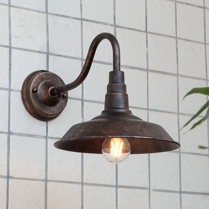 Lisslune | Noctura Classic Wall Lamp | Vintage Design | Iron Frame with Round Glass Shade | 1-Light Dining Room Lighting
