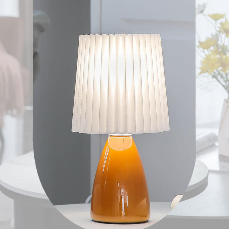 Lisslune | Scandinavian Retro Table Lamp with Pleated Shade and Glass Base