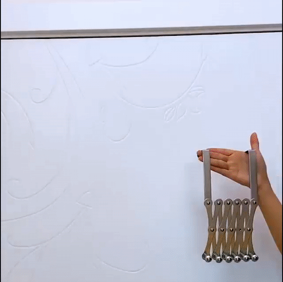Lisslune | Expandable Metal Clothes Hanger