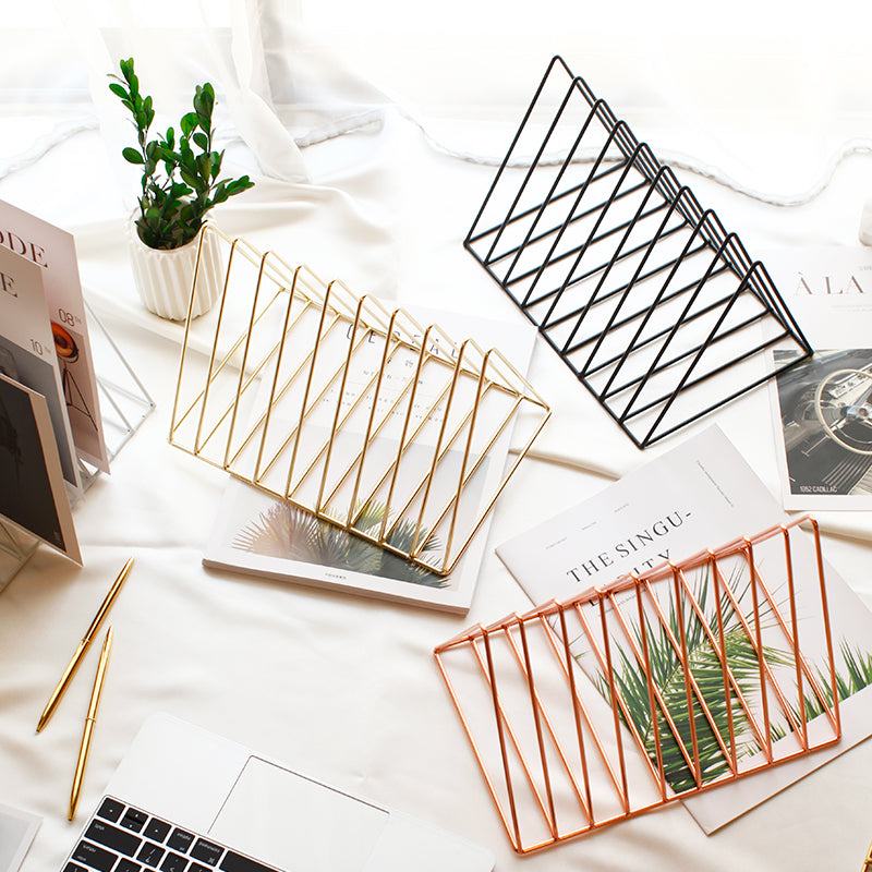 Rynx Minimalist Triangle Book Organizer