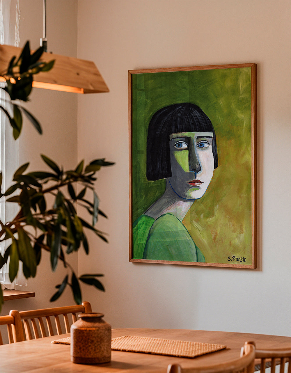 Lisslune | Woman with appearance - Sharyn Bursic