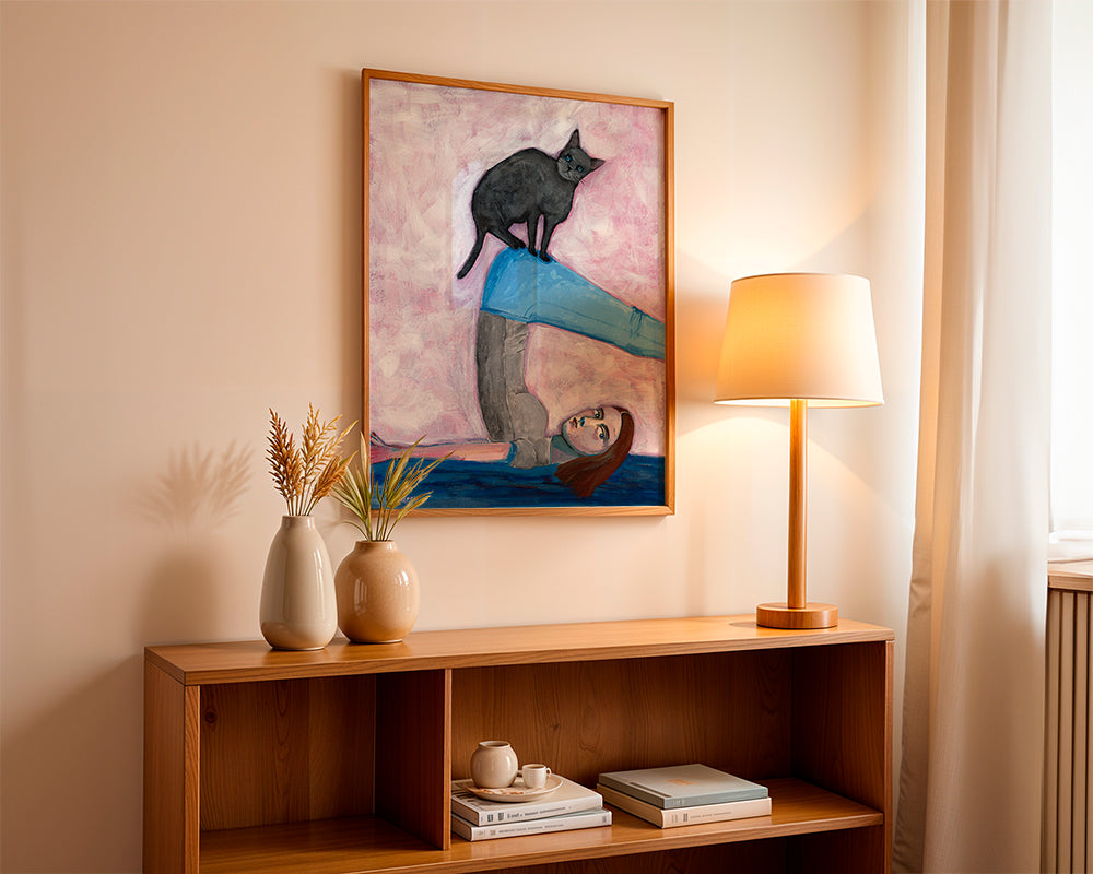 Lisslune | Yoga with my cat - Sharyn Bursic