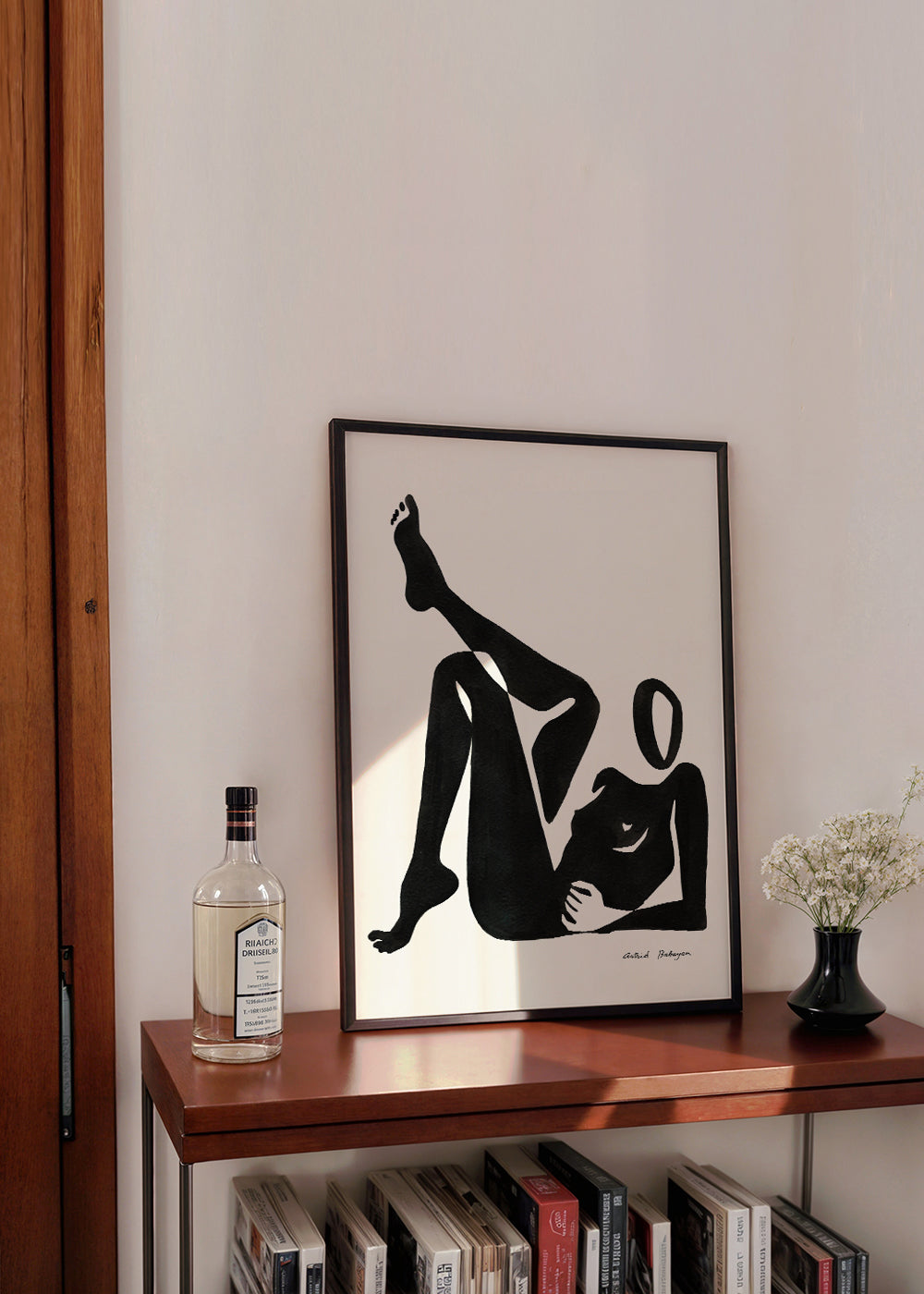 Lisslune | Black figure #8