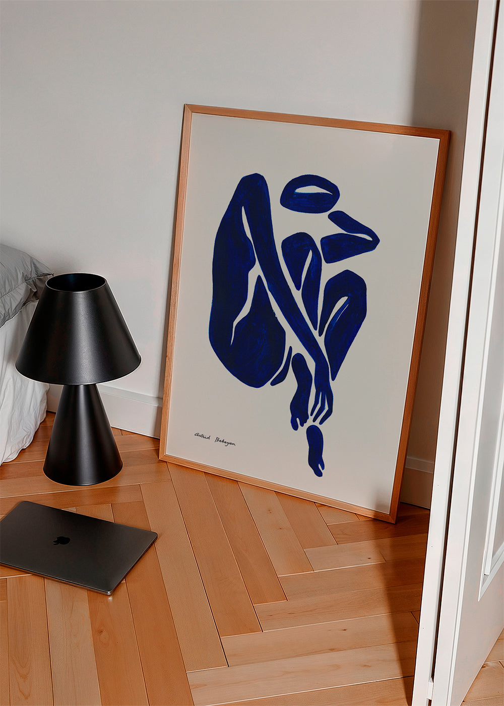 Lisslune | Blue figure #3