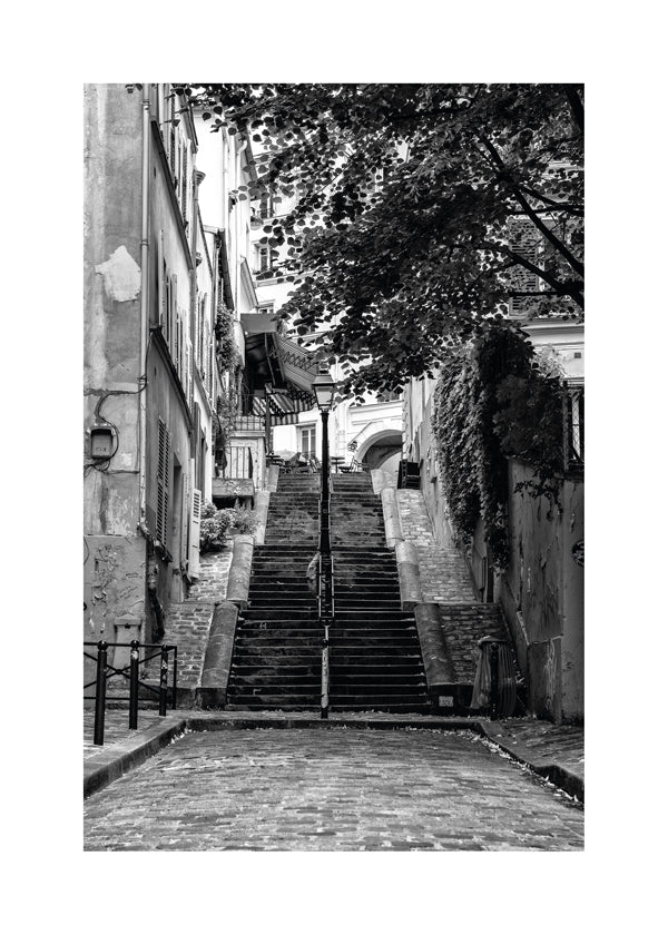 Lisslune | Black Montmartre - French street