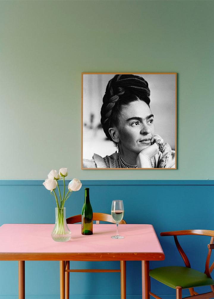 Lisslune | Frida Kahlo Vintage Photography II - Square
