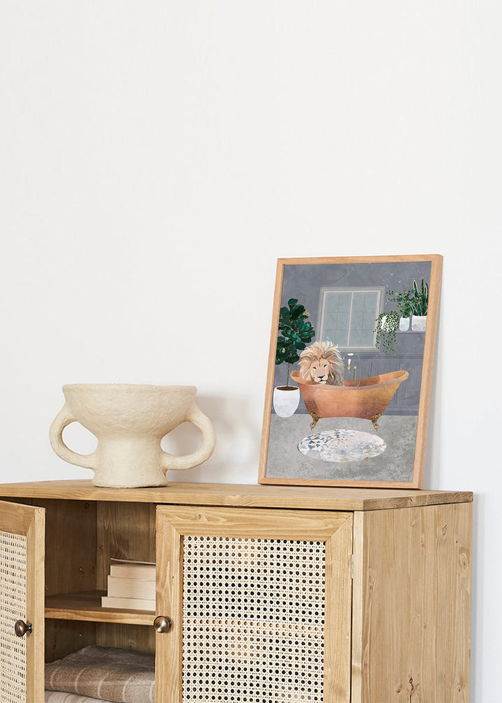 Lisslune | Lux Lion in copper bathtub