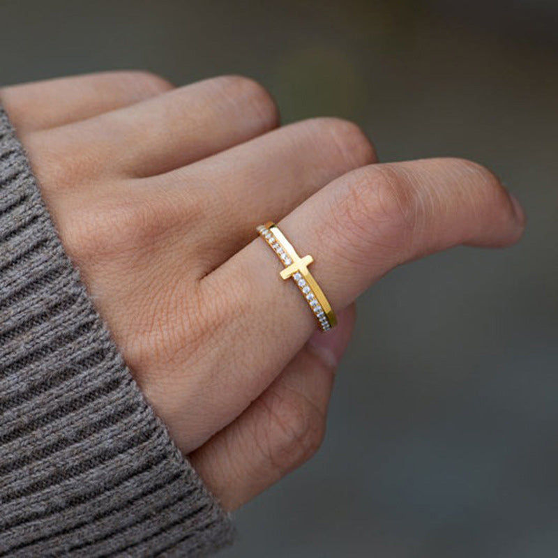Lisslune | Never Quit Cross Ring