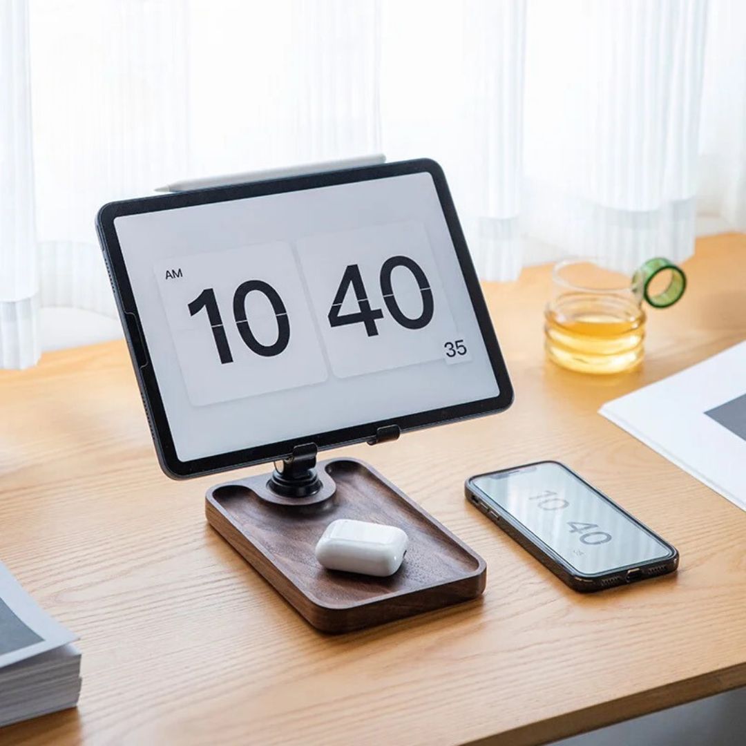 Lisslune | Super Wood Phone Stand: Storage