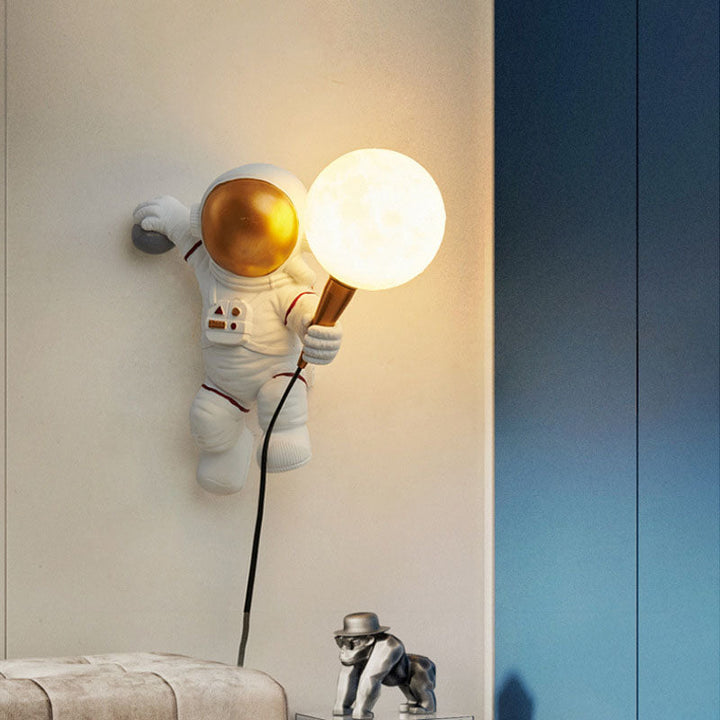 Lisslune | CosmoBuddy Astronaut Wall Lamp | Creative Design | Resin & ABS | LED Bedroom Light