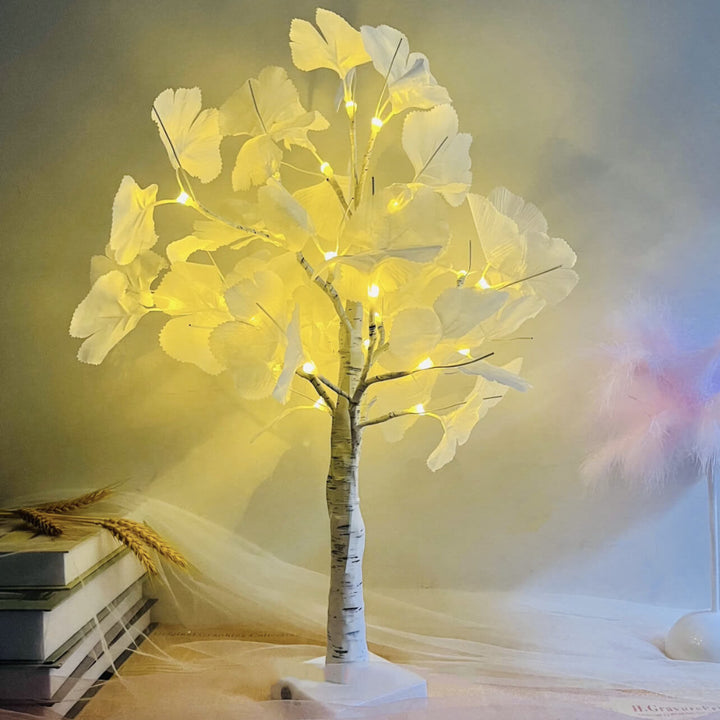 Lisslune | Battery-operated LED illuminated wooden decoration