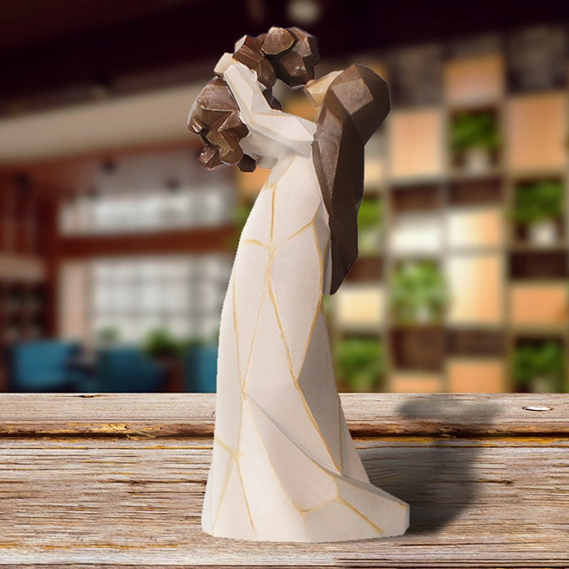 Lisslune | Angel of Friendship Dog Monument Figurine