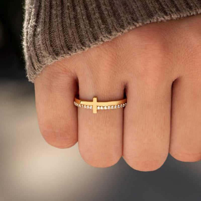 Lisslune | Never Quit Cross Ring