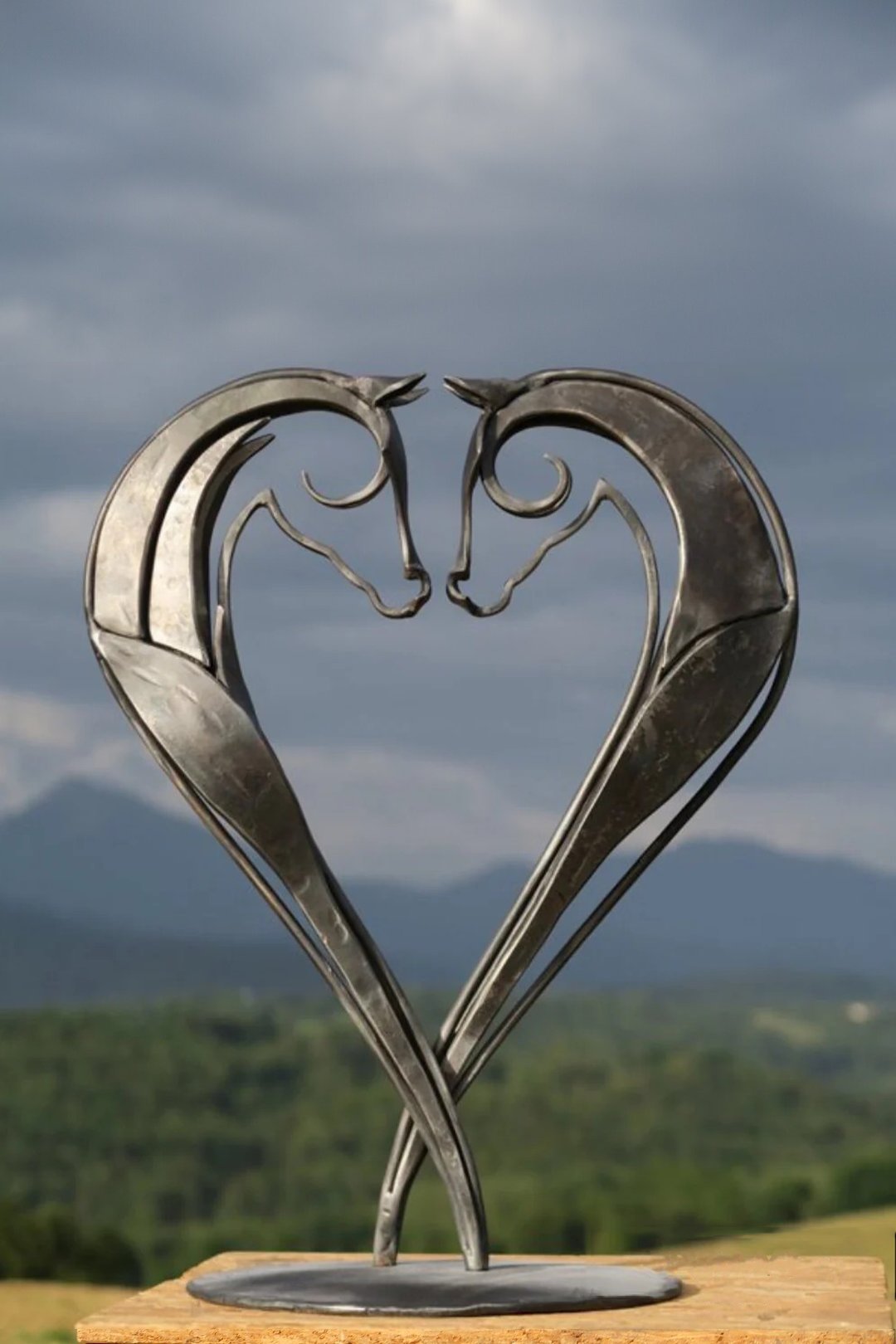 Lisslune | Modern Metal Horse Statue