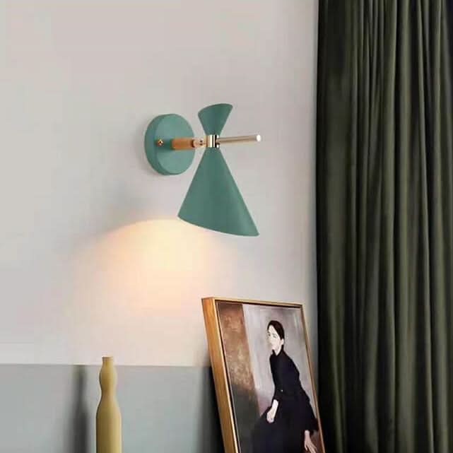 Lisslune | Minimalist Wall Light – Modern Horn Design Lamp