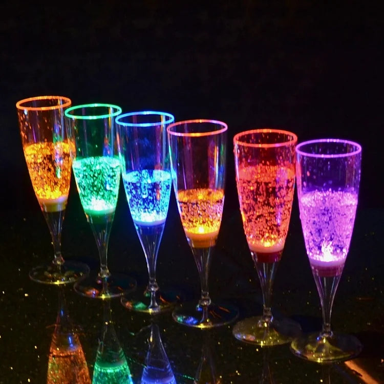 Lisslune | GlowSip - LED-lit wine glass set (6 pieces)