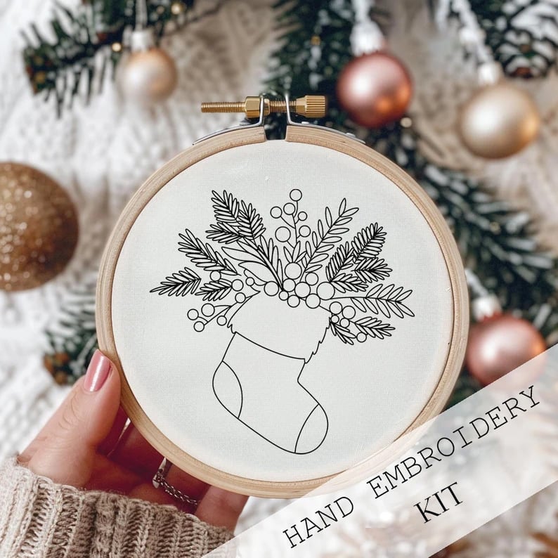 Lisslune | Christmas Embroidery KIT
