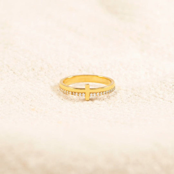 Lisslune | Never Quit Cross Ring
