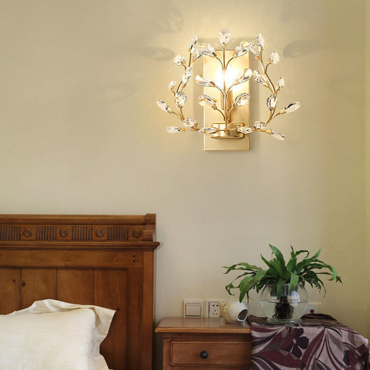 Lisslune | Luminis Wall Light | Luxury Crystal Design | Leaf Motif | 1-Bulb & Modern
