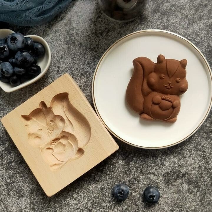 Lisslune | Gingerbread Cookie Mold