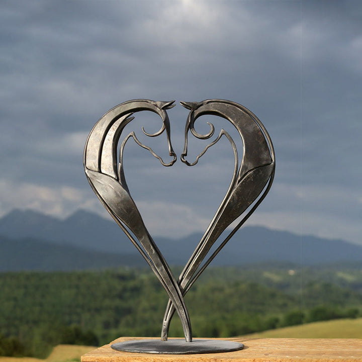 Lisslune | Kiss Horse Sculpture