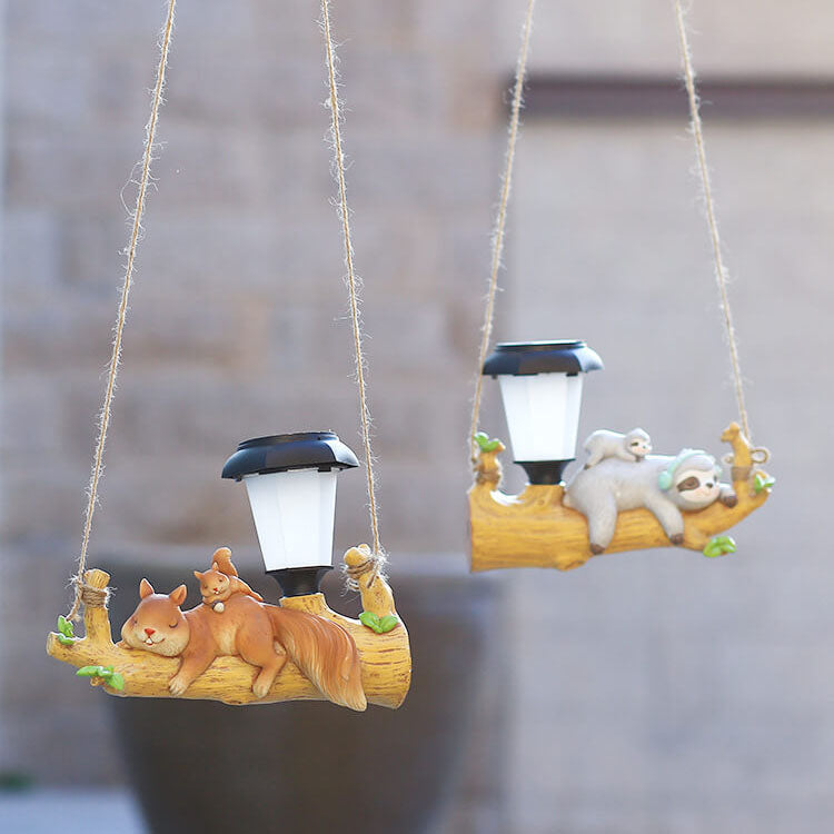 Lisslune | GlowSloth – Funny outdoor wall light with two sloths resting on a branch