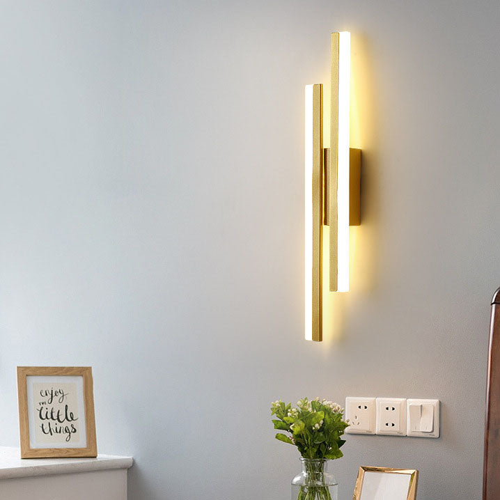 Lisslune | LuxLine Modern LED Wall Lamp | Minimalist Design | Iron & Acrylic | Dimmable Light