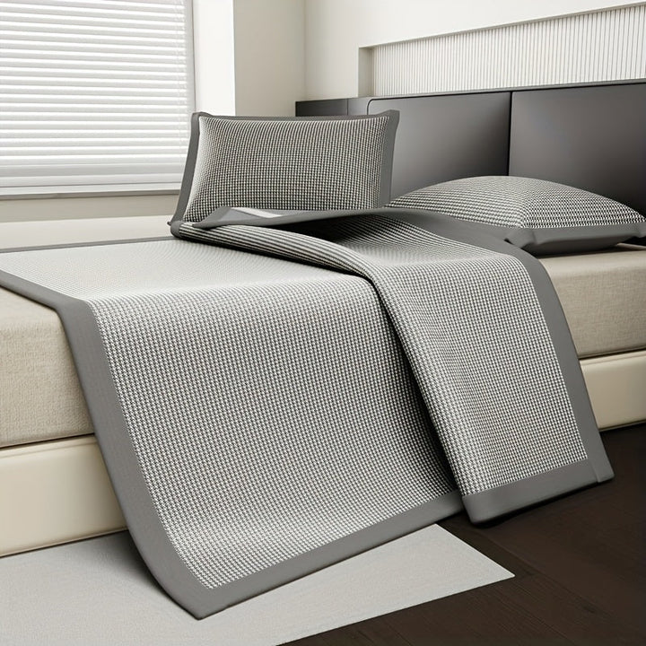 Lisslune | AeroCool Cooling Mattress Protector – Breathable Ice Silk Bed Cover for Hot Sleepers