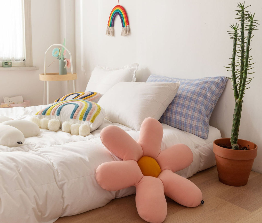 Rynx Daisy Flower Decorative Cute Cushion Pillow