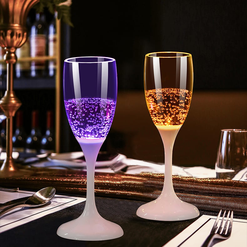 Lisslune | Bright Champagne Glass