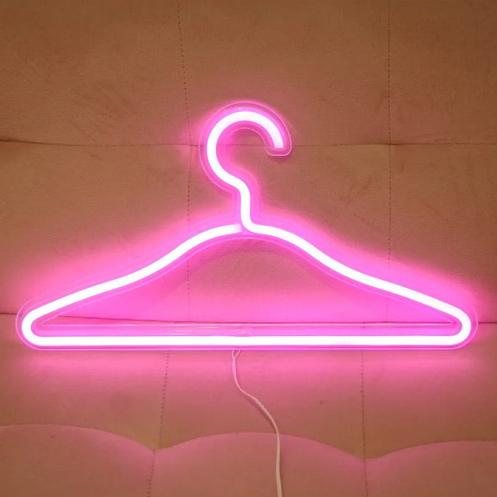 Lisslune | LumaHook – Stylish illuminated hangers for easy wardrobe navigation