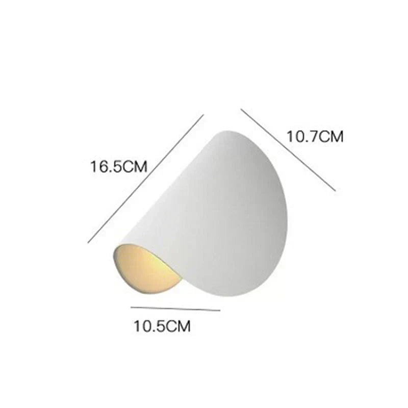Lisslune | Modern Colored LED Wall Light in Stylish Design