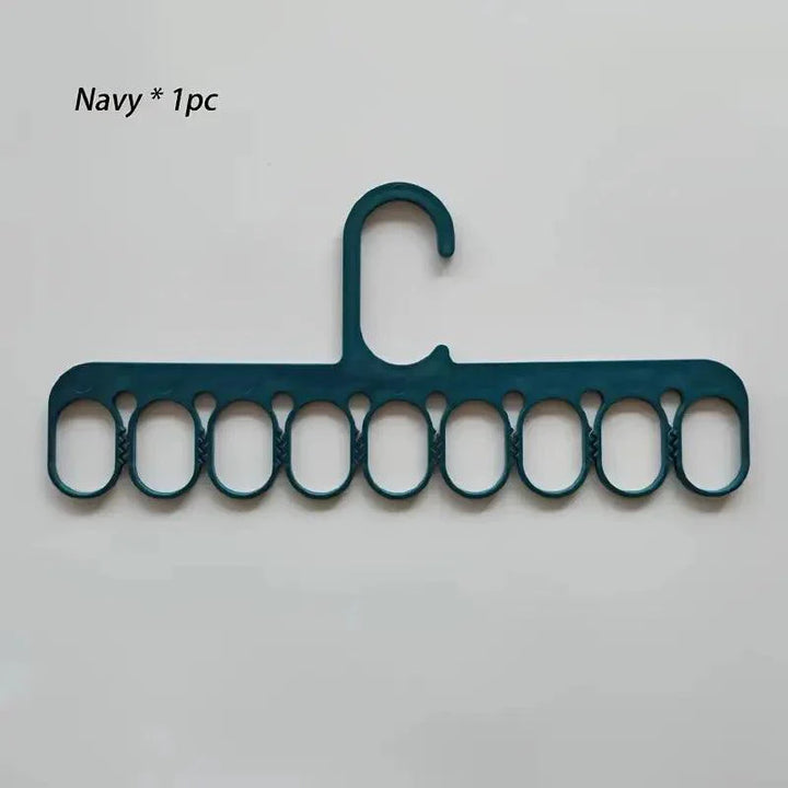 Lisslune | Give your home organization a new twist with this stylish hanging storage solution: Tidy up effortlessly