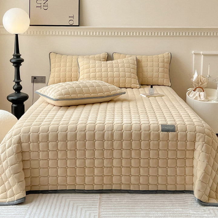 Lisslune | Modern Soft Throw Blanket with Square Texture – Stylish Fluffy Bed & Sofa Cover