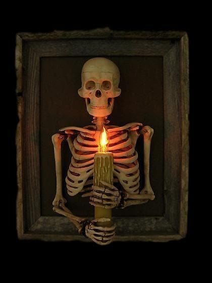 Lisslune | Haunted house skull halloween decoration