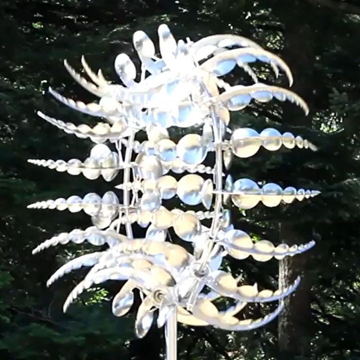 Lisslune | Unique and magical metal windmill