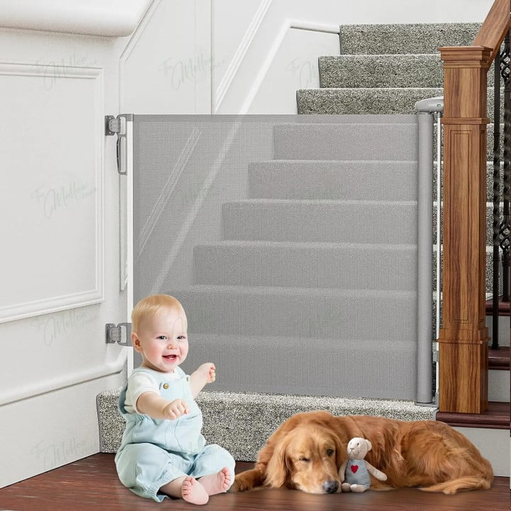 Lisslune | Extendable Safety Gate for Babies and Pets – Up to 140 cm – SafeLiving Gate