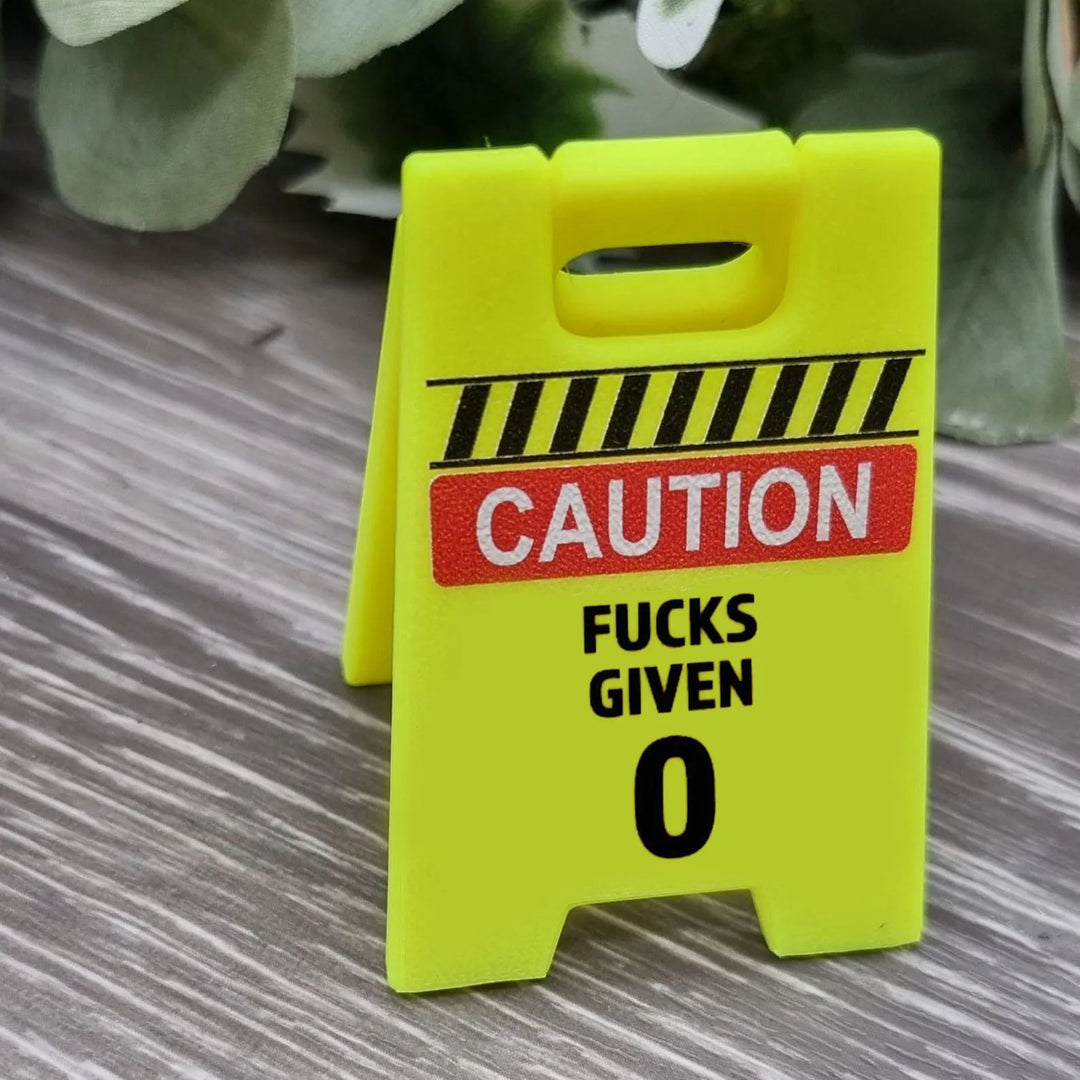 Lisslune | Funny Desk Hazard-Warning Sign