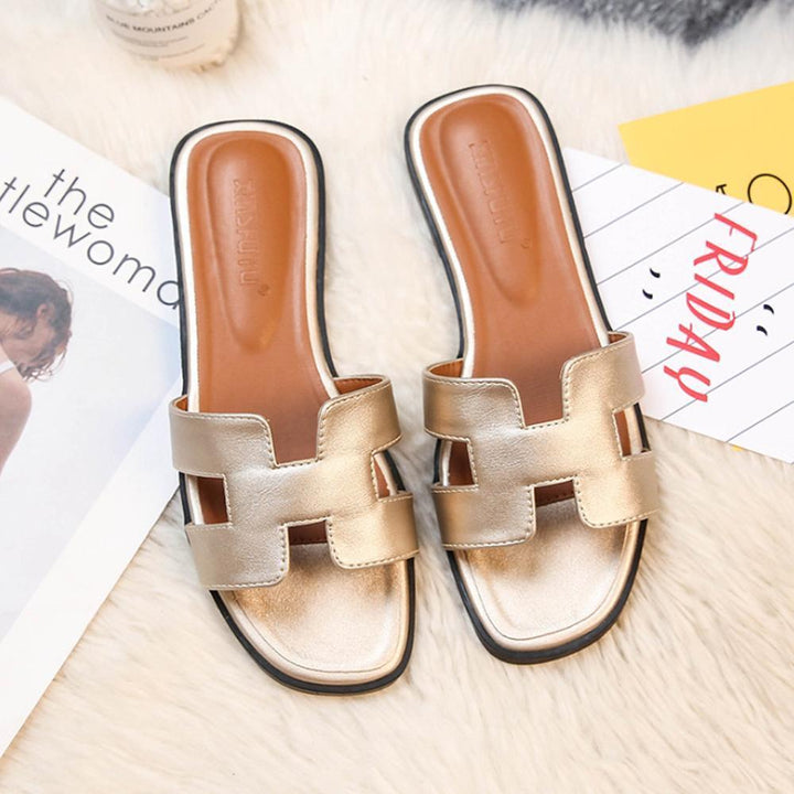 Lisslune | H - Slippers | Soft, comfortable and trendy