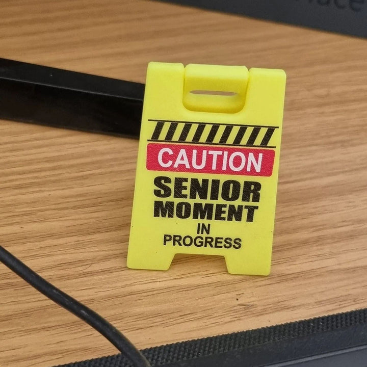Lisslune | Funny Desk Hazard-Warning Sign
