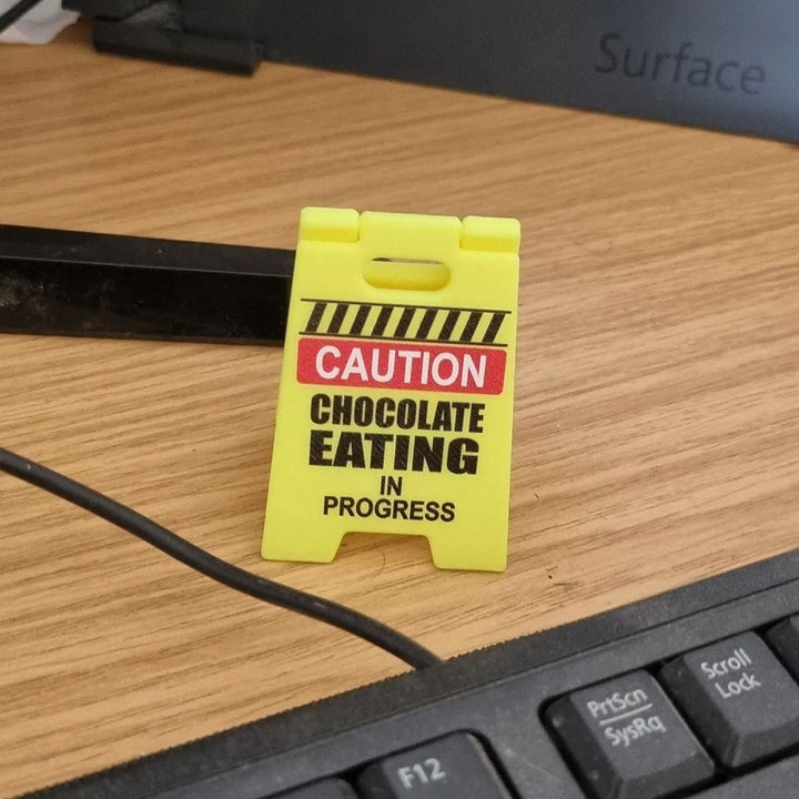 Lisslune | Funny Desk Hazard-Warning Sign